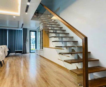 Cầu thang sắt mỹ thuật mang đến vẻ đẹp bền vững và hiện đại cho nhà ở